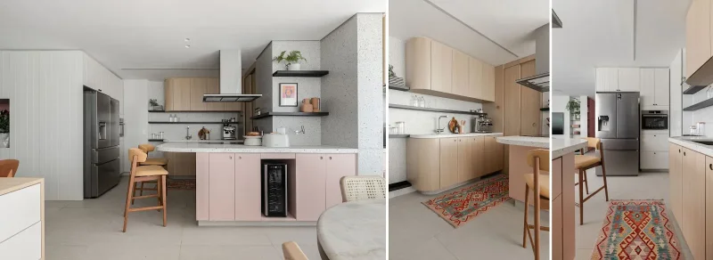 Foto: Gisele Rampazzo · Na elaboração da cozinha, a arquiteta Duda Senna explorou a instalação de prateleiras que desempenham decorativas e de apoio, o encaixe da pequena adega climatizada na marcenaria da península e a delicadeza dos puxadores de estilo cava redondo