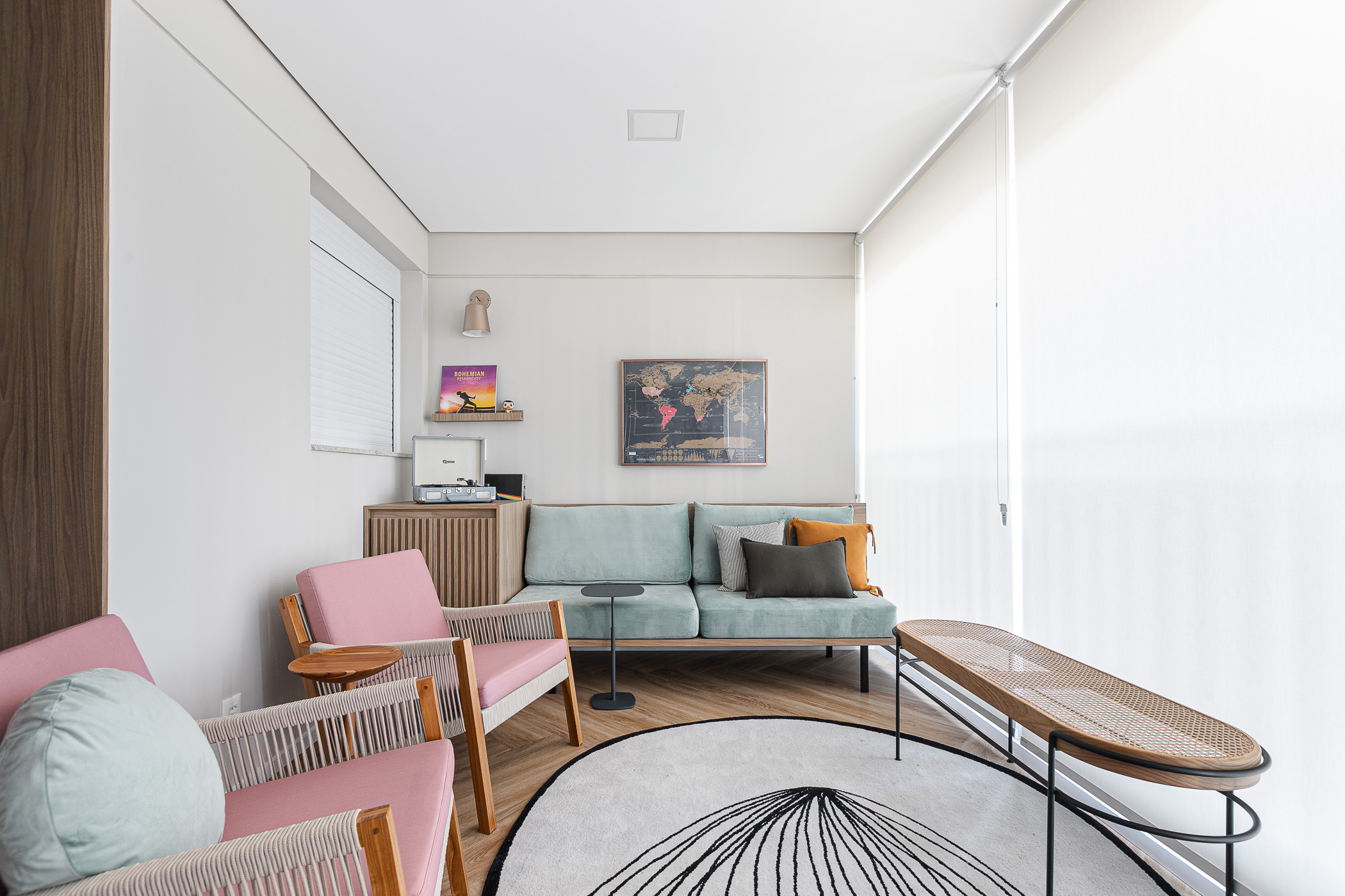 Inspire-se com mais projetos e decorações de varanda — Decoração de varanda: como deixar o espaço bonito +20 ideias