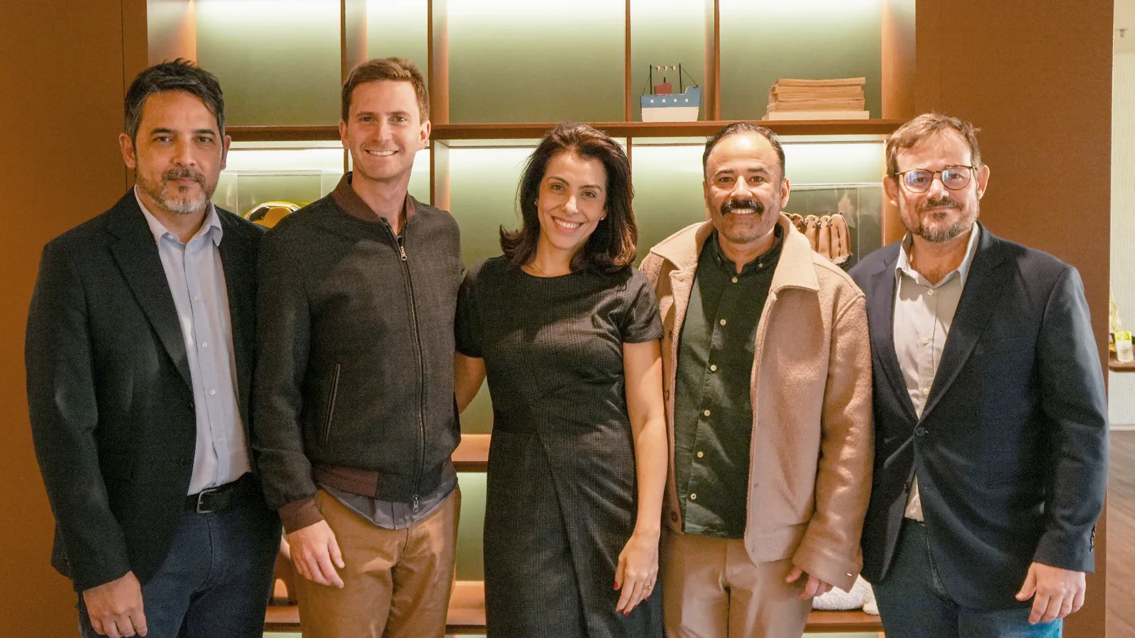 Fabiano Mazzei, Pitter Schattan, Thalita Ribeiro, João Braga e Guilherme Regal.